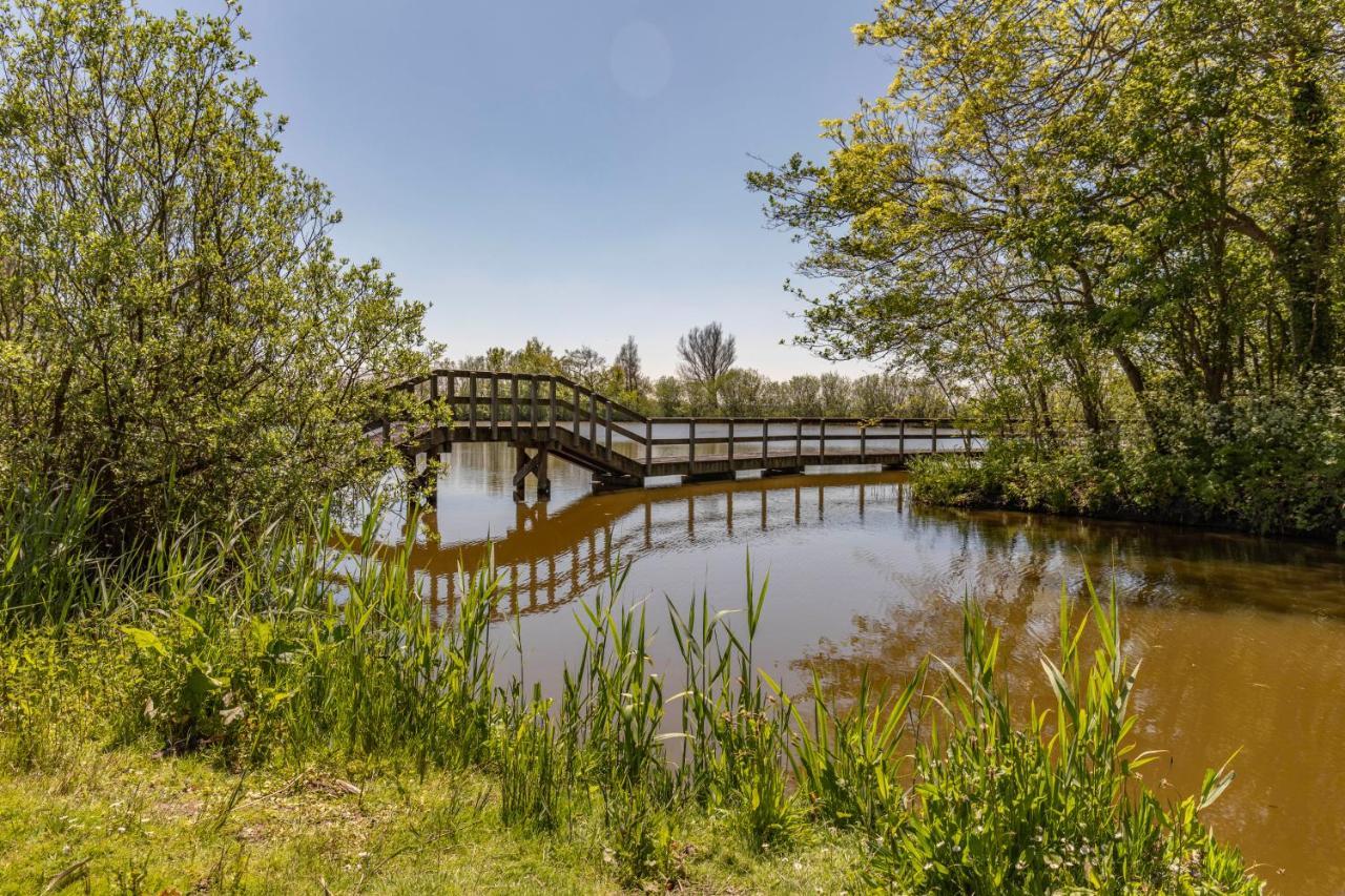 Bungalow 36 Op Recreatiepark De Wielen Sint Maarten Exteriör bild